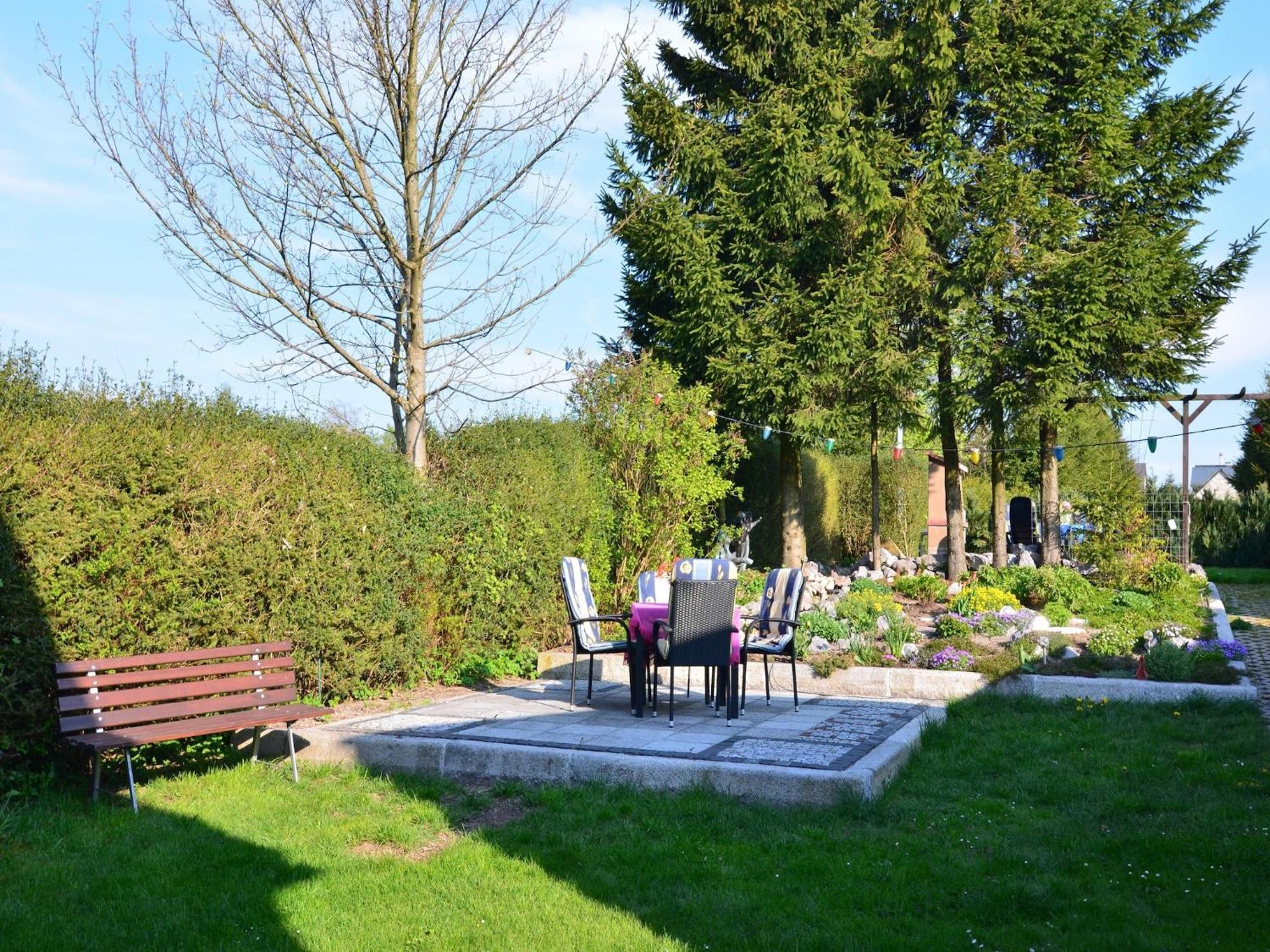 Holiday Home With Garden Neustadt am Rennsteig Exteriér fotografie