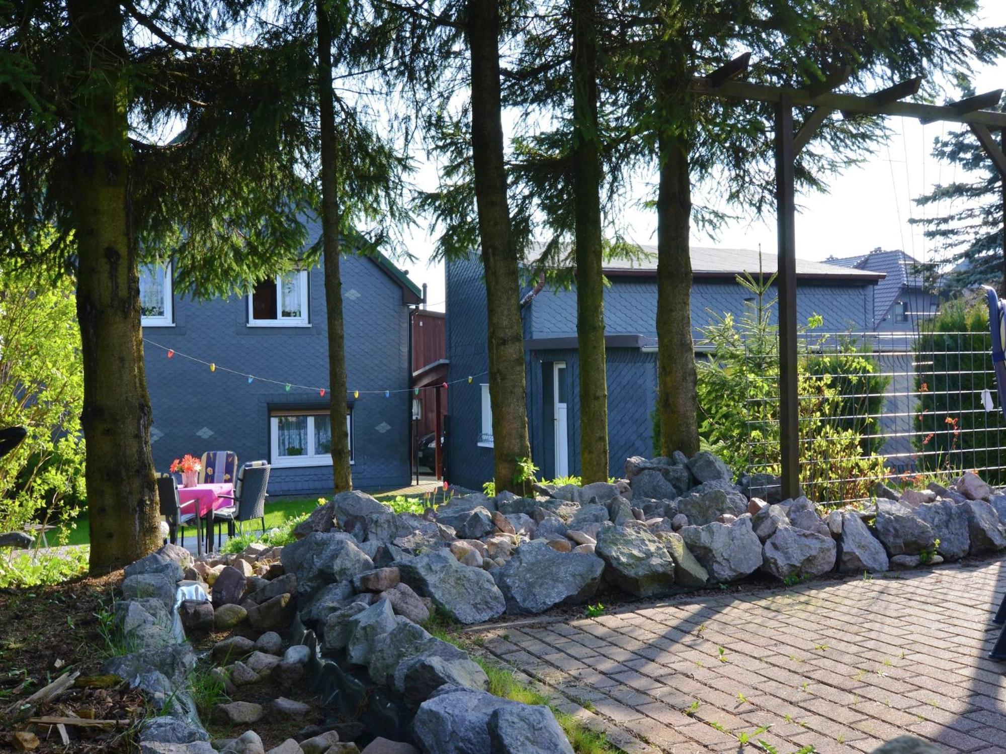 Holiday Home With Garden Neustadt am Rennsteig Exteriér fotografie