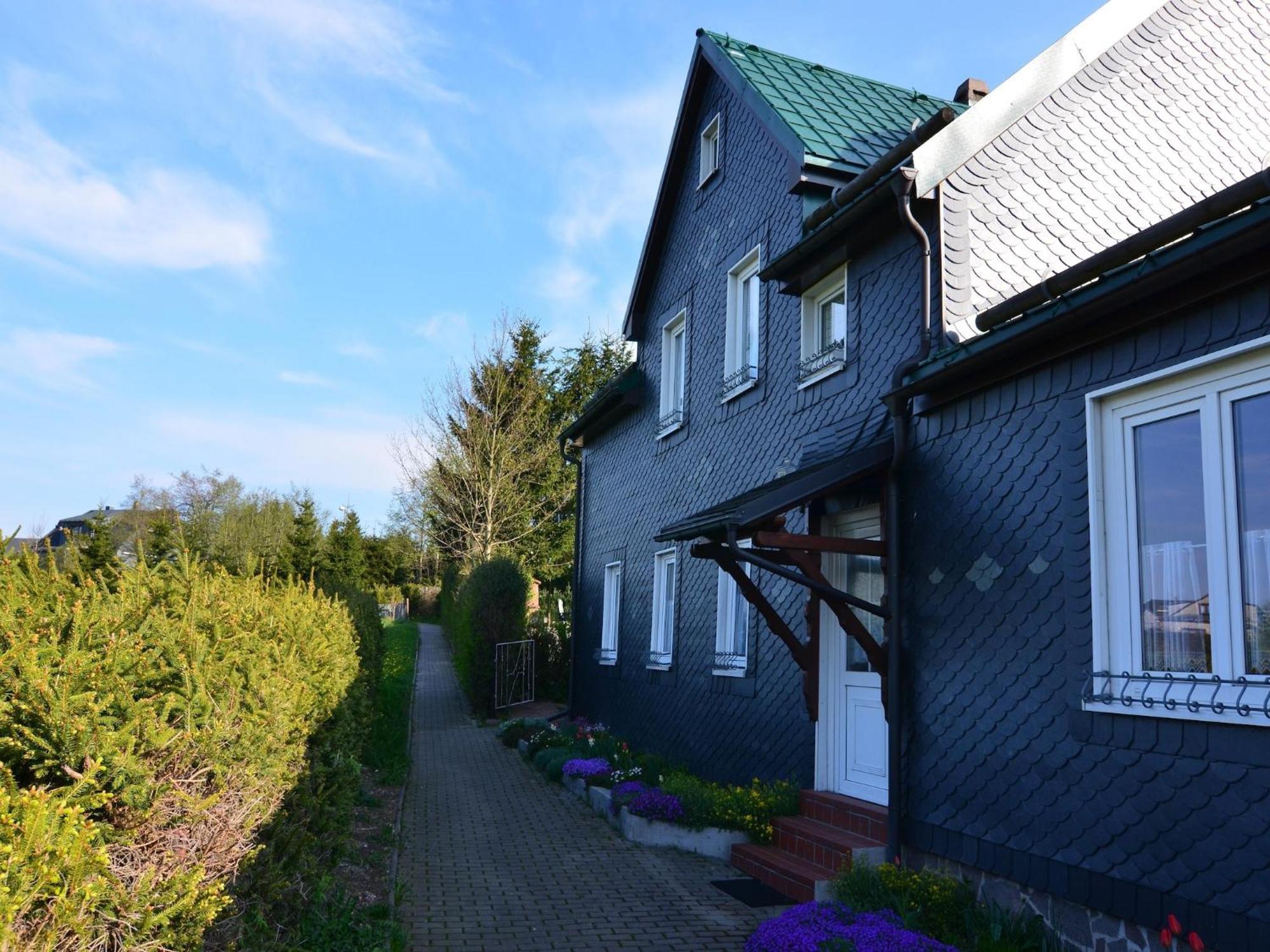 Holiday Home With Garden Neustadt am Rennsteig Exteriér fotografie